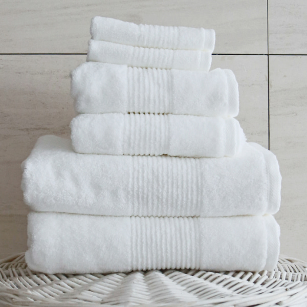 Dorchester Cotton Bath Towel (White / Pink)